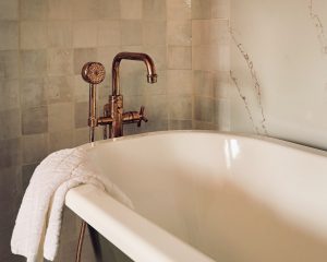 Quel type de baignoire choisir pour sa salle de bain ?